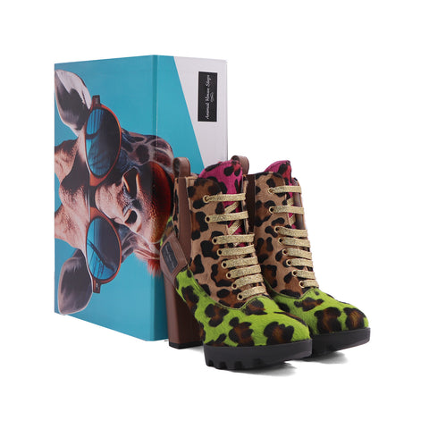 ANIMAL HOUSE STEPS by Diana Joe